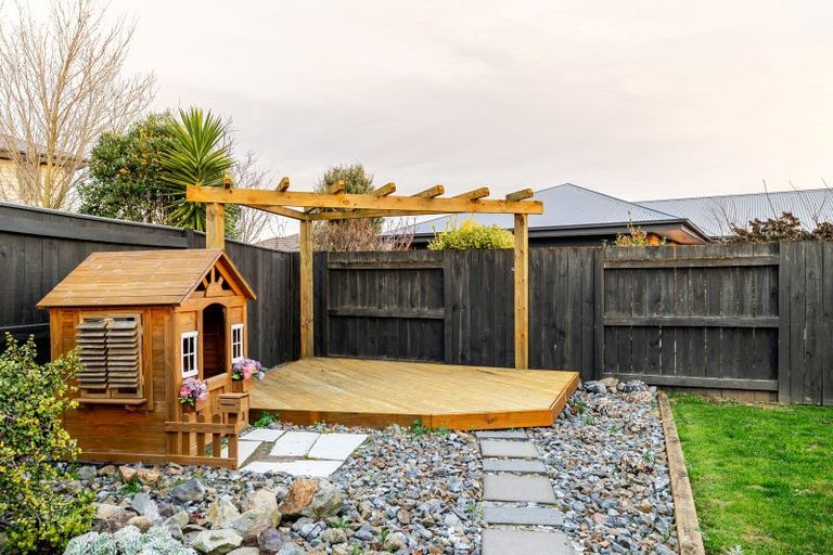 Photo of property in 12 Peckham Lane, Ashhurst, 4810