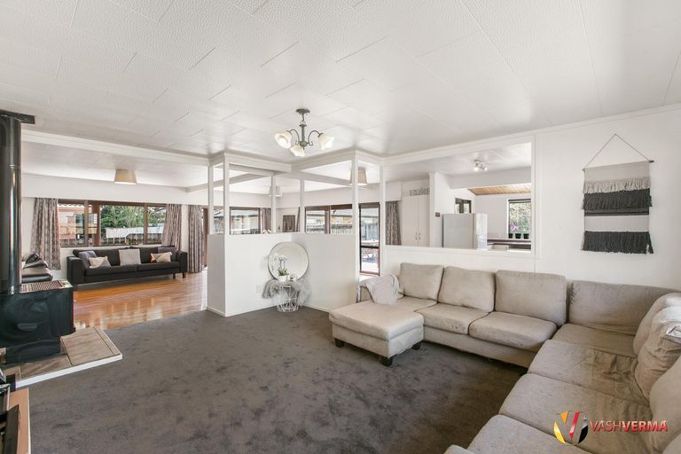 Photo of property in 29 Mcinnes Road, Weymouth, Auckland, 2103