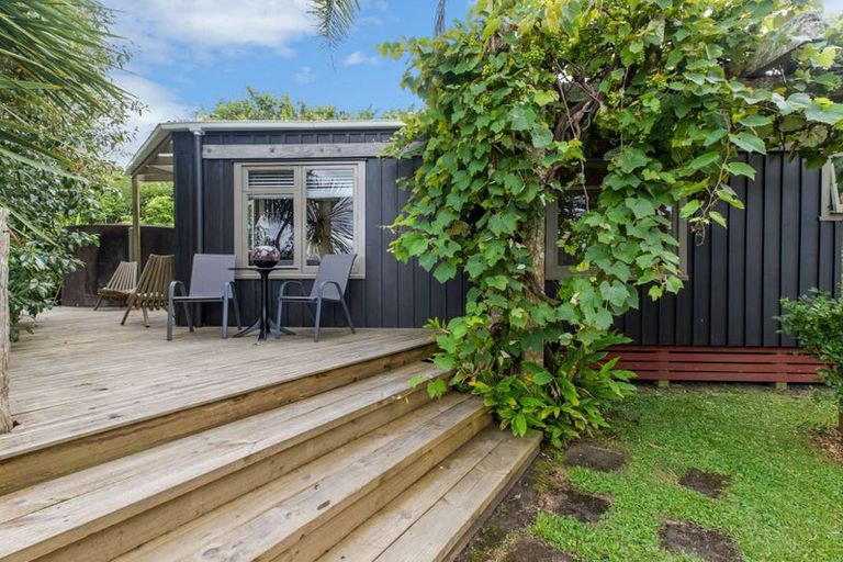 Photo of property in 56 Te Pua School Road, Helensville, 0875