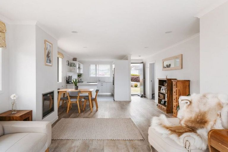 Photo of property in Waterview Estate, 8/4 Greystone Place, Omokoroa, 3114