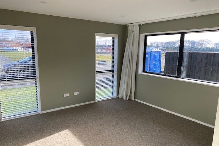 Photo of property in 6 Manggis Street, Northwood, Christchurch, 8051