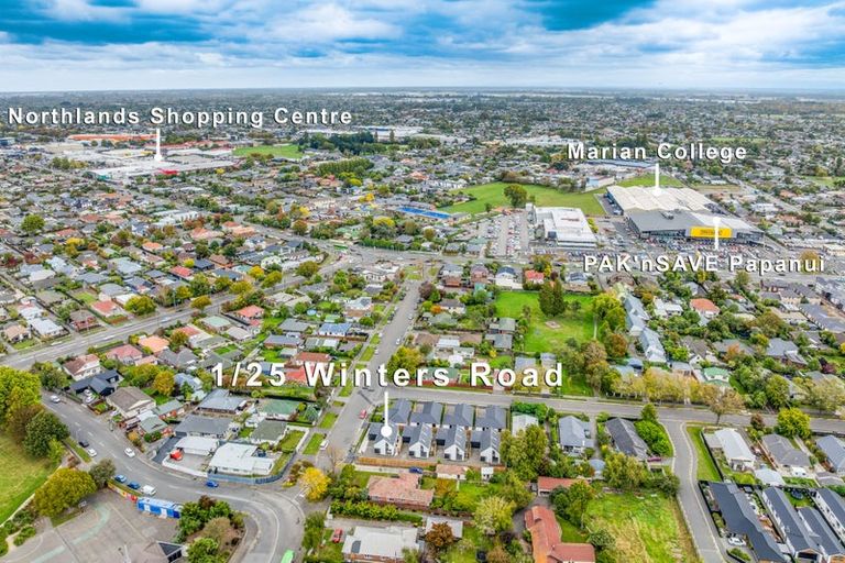 Photo of property in 2/25 Winters Road, Redwood, Christchurch, 8051