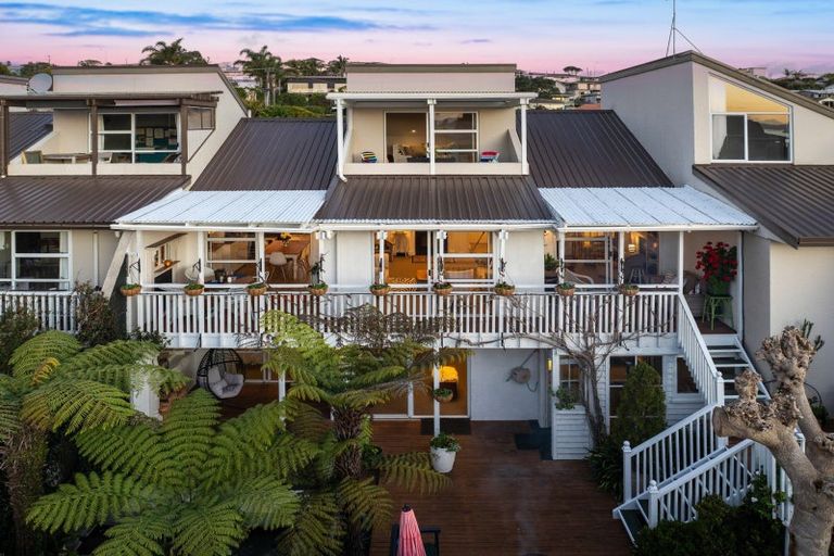 Photo of property in 3/6 Brown Street, Manly, Whangaparaoa, 0930