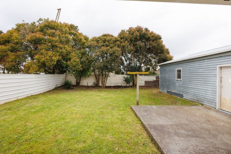Photo of property in 35 Wilson Crescent, Highbury, Palmerston North, 4412
