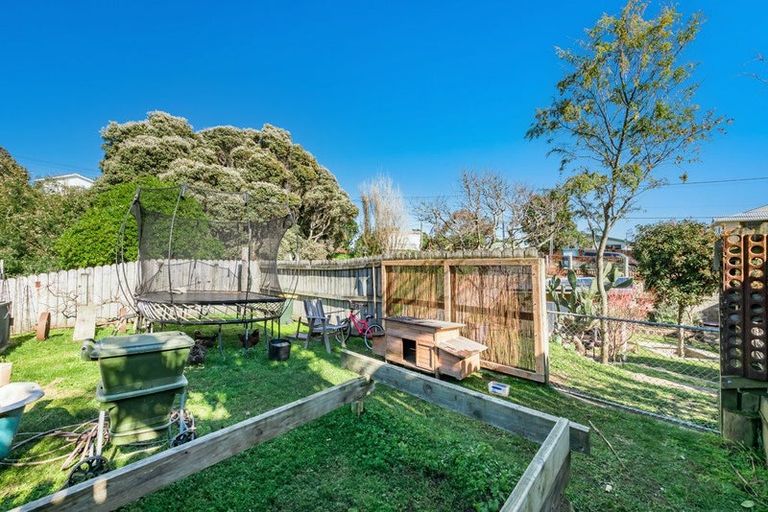 Photo of property in 19 Mckenzie Avenue, Raumati South, Paraparaumu, 5032