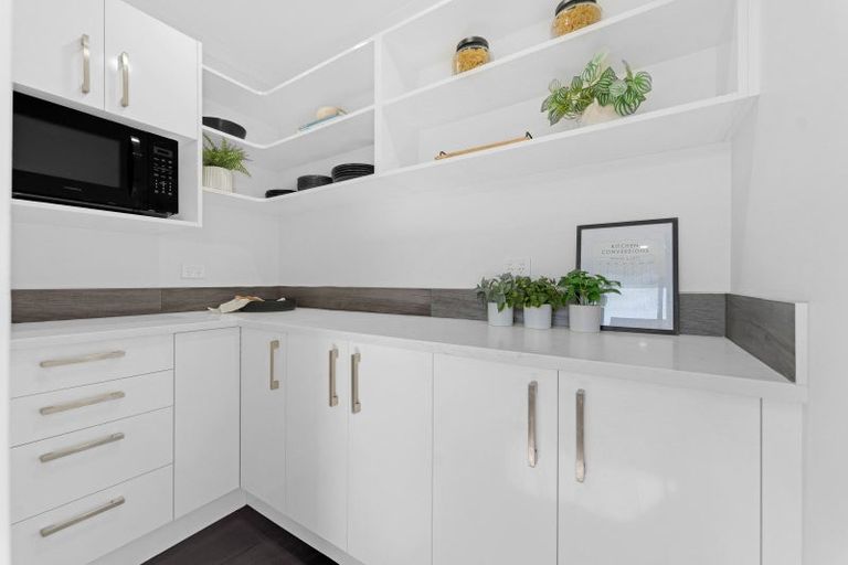 Photo of property in 16 Lippiatt Crescent, Pokeno, 2402