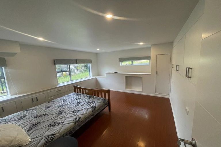 Photo of property in 77a Royal Road, Massey, Auckland, 0614