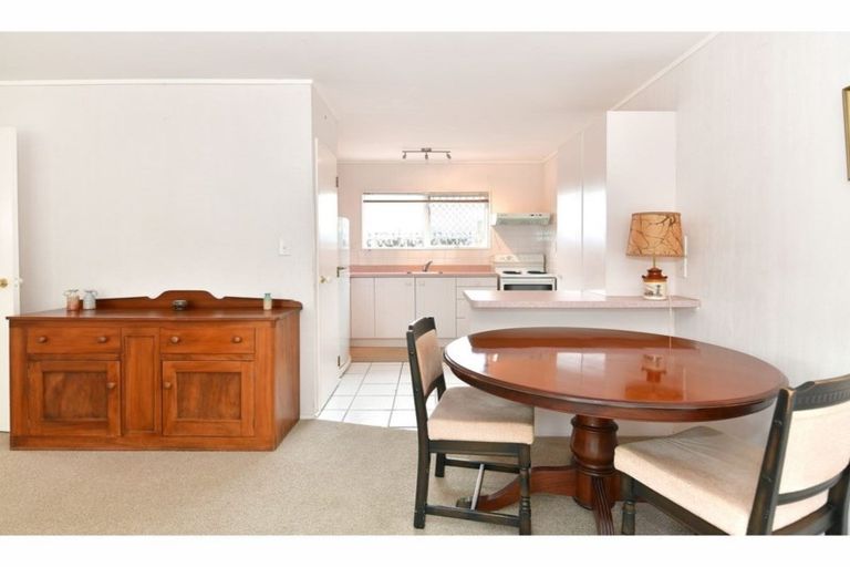 Photo of property in 130a Lakeside Drive, Orewa, 0931
