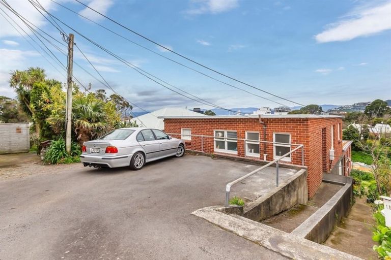 Photo of property in 18a Barton Terrace, Thorndon, Wellington, 6011