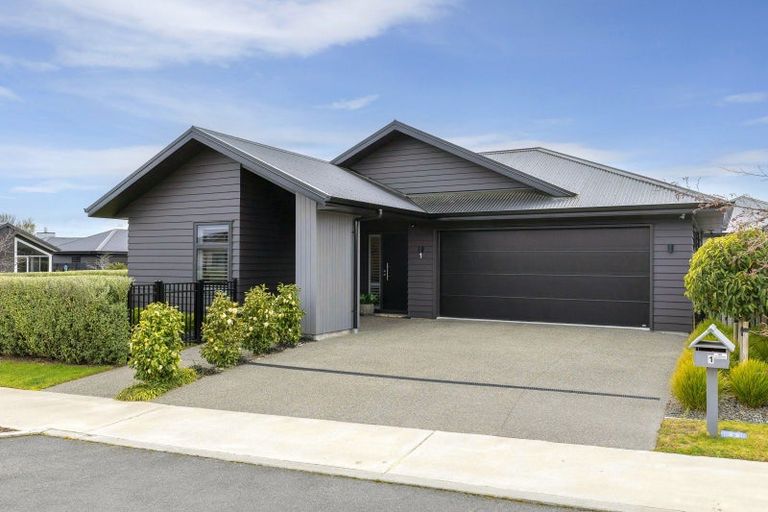 Photo of property in 1 Tai Road, Richmond Heights, Taupo, 3330