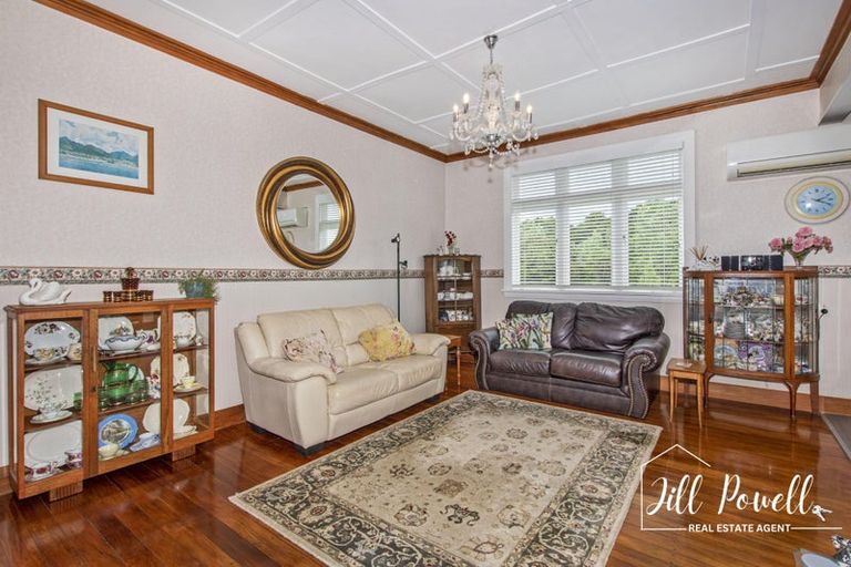 Photo of property in 37 Pahi Road, Paparoa, 0571