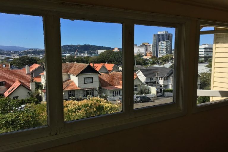 Photo of property in 21 Burnell Avenue, Thorndon, Wellington, 6011