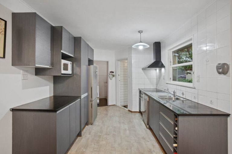 Photo of property in 33 Nevada Avenue, Pakuranga Heights, Auckland, 2010