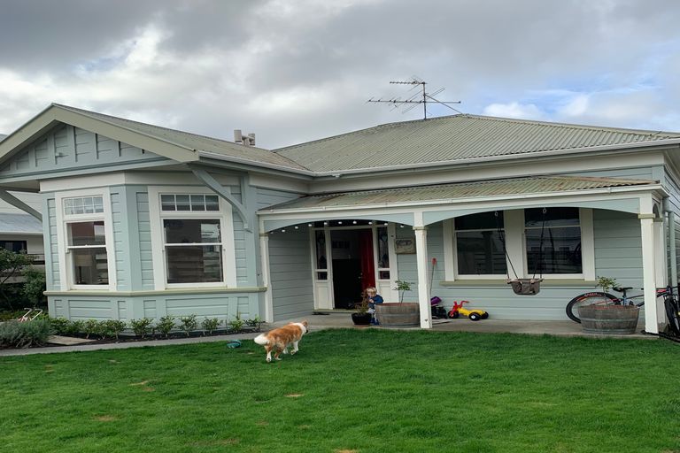 Photo of property in 18a Stone Street, Miramar, Wellington, 6022