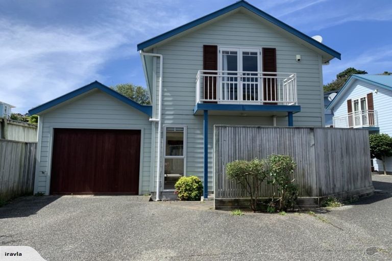 Photo of property in 15a Petherick Crescent, Johnsonville, Wellington, 6037