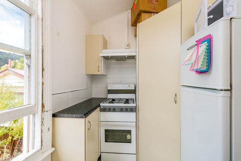Photo of property in 79 Brougham Street, Mount Victoria, Wellington, 6011
