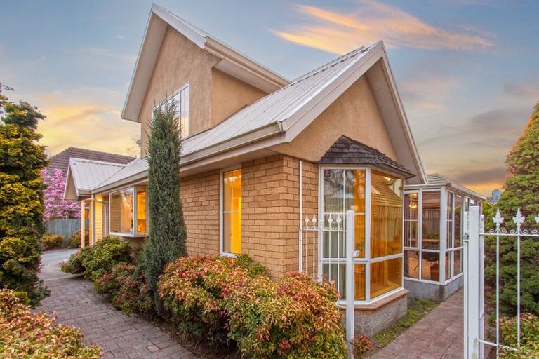 Photo of property in 89 Peer Street, Ilam, Christchurch, 8041