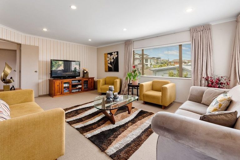 Photo of property in 15 Quail Drive, Albany Heights, Auckland, 0632