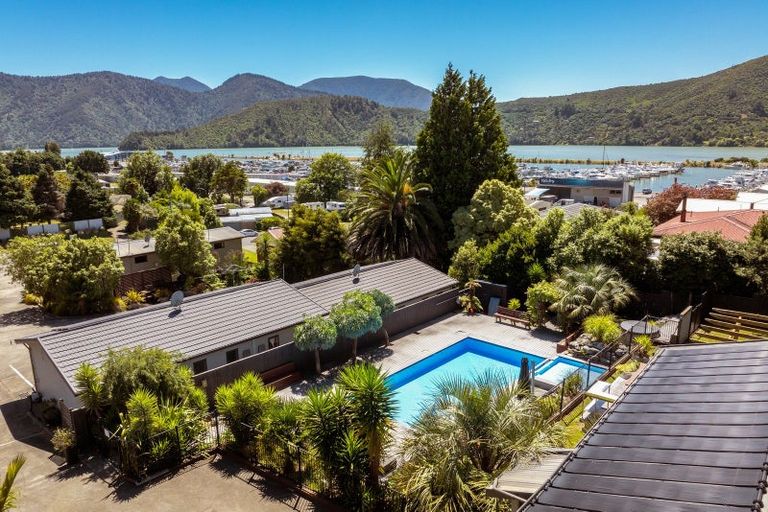 Photo of property in 50 Main Rd Havelock, Havelock, 7100