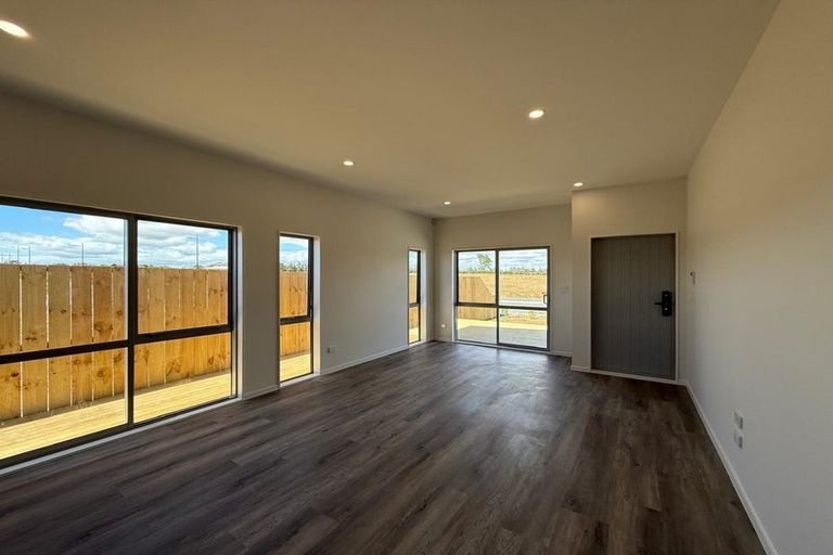 Photo of property in 109 Mutetai Road, Clarks Beach, 2122