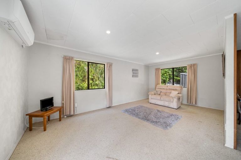 Photo of property in 44 Ngahere Street, Stokes Valley, Lower Hutt, 5019