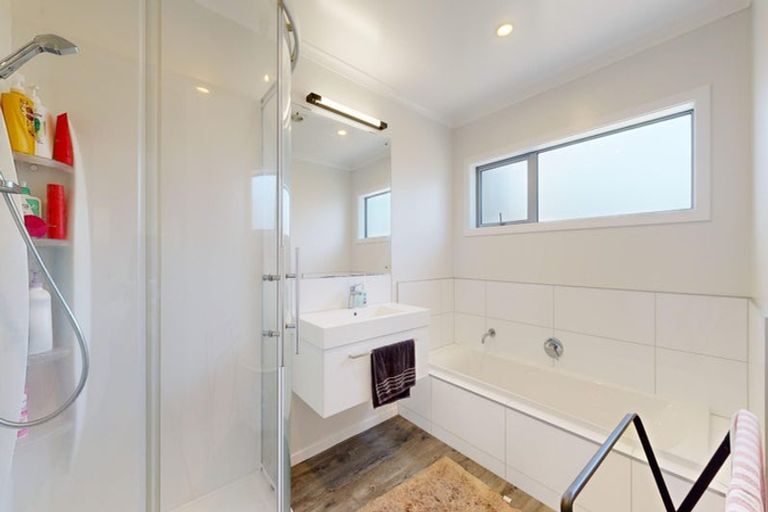 Photo of property in 44 Margaret Shields Avenue, Aotea, Porirua, 5024