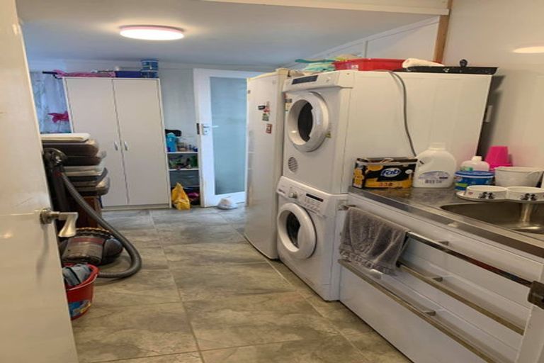 Photo of property in 461 Paremoremo Road, Paremoremo, Auckland, 0632