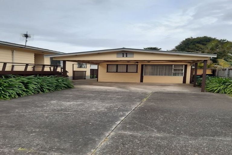 Photo of property in 11 Lyren Place, Half Moon Bay, Auckland, 2012