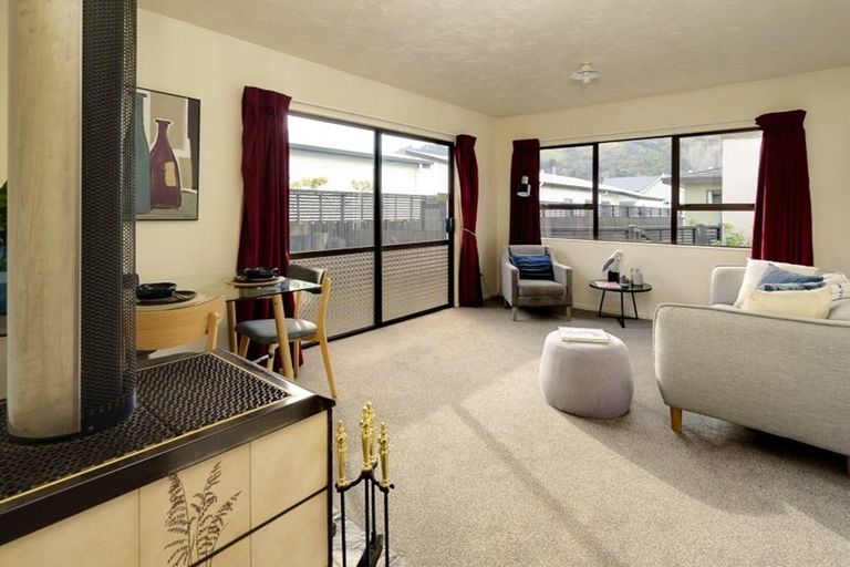 Photo of property in 2/50 Tasman Street, The Wood, Nelson, 7010