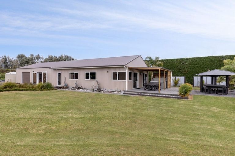 Photo of property in 16 Hogbin Road, Te Teko, Whakatane, 3193