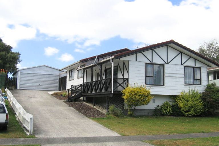 Photo of property in 3 Topeka Grove, Totara Park, Upper Hutt, 5018