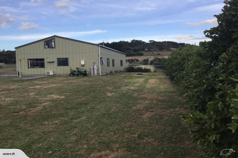 Photo of property in 245a Muriwai Valley Road, Muriwai, Waimauku, 0881