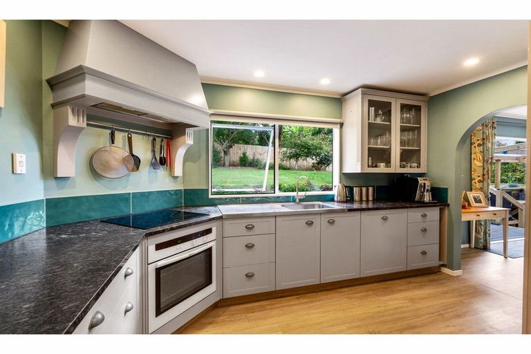 Photo of property in 108 Hone Heke Road, Kerikeri, 0230