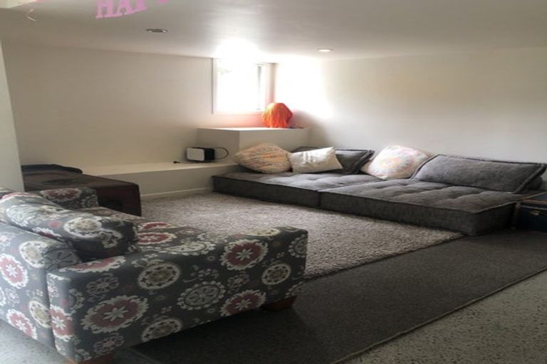 Photo of property in 168 Glengarry Road, Glen Eden, Auckland, 0602