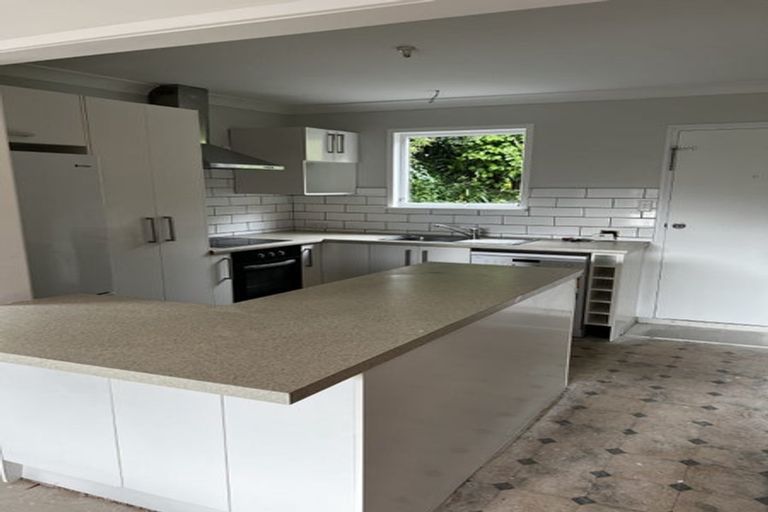 Photo of property in 3/49 Mandalay Terrace, Khandallah, Wellington, 6035