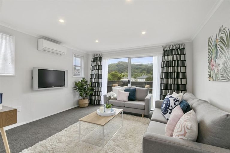 Photo of property in 62 Main Road, Wainuiomata, Lower Hutt, 5014