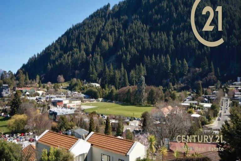 Photo of property in 17c Boundary Street, Queenstown, 9300