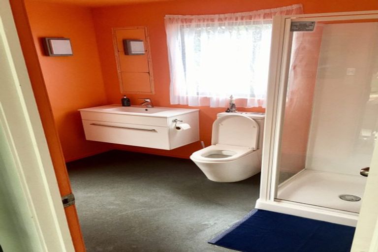 Photo of property in 132 Maunsell Road, Port Waikato, Tuakau, 2695