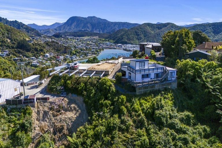 Photo of property in 9 Cooks Ridge, Waikawa, Picton, 7281