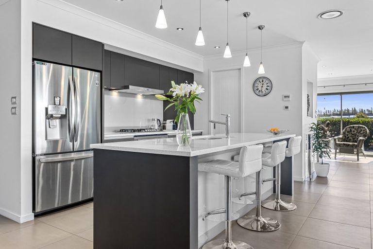 Photo of property in 20 Mapleham Drive, Pegasus, 7612