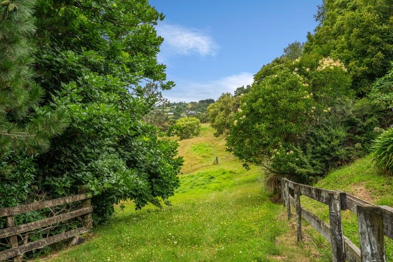 Photo of property in 253 Whitford Road, Shamrock Park, Howick, 2571