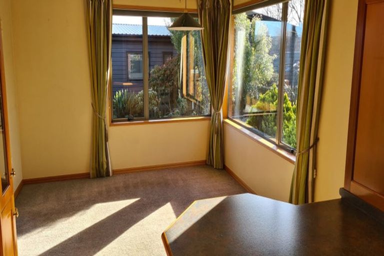 Photo of property in 6 Chatham Street, Waihola, Milton, 9073