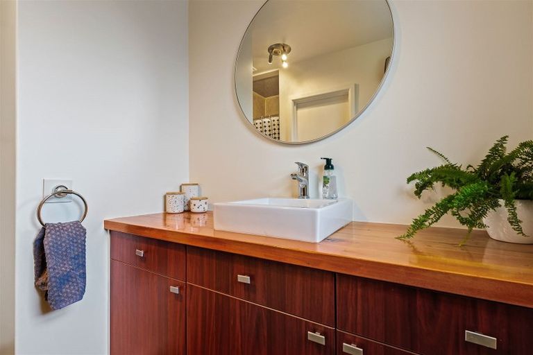 Photo of property in 61 Liverton Crescent, Bishopdale, Christchurch, 8053