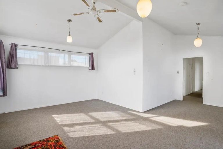 Photo of property in 44b Kelvin Road, Papakura, 2110