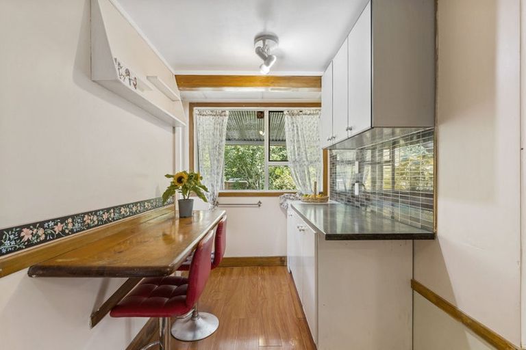 Photo of property in 38 Paramu Avenue, Birkdale, Auckland, 0626