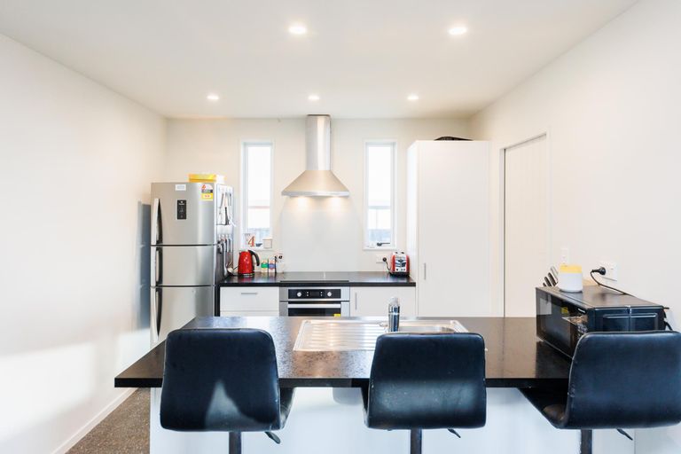 Photo of property in 10 Hereford Street, West End, Palmerston North, 4410