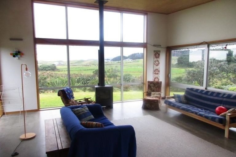 Photo of property in 29 Sandown Road, Te Horo Beach, Otaki, 5581