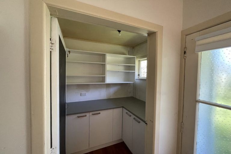 Photo of property in 26 Glen Marine Parade, Glendene, Auckland, 0602