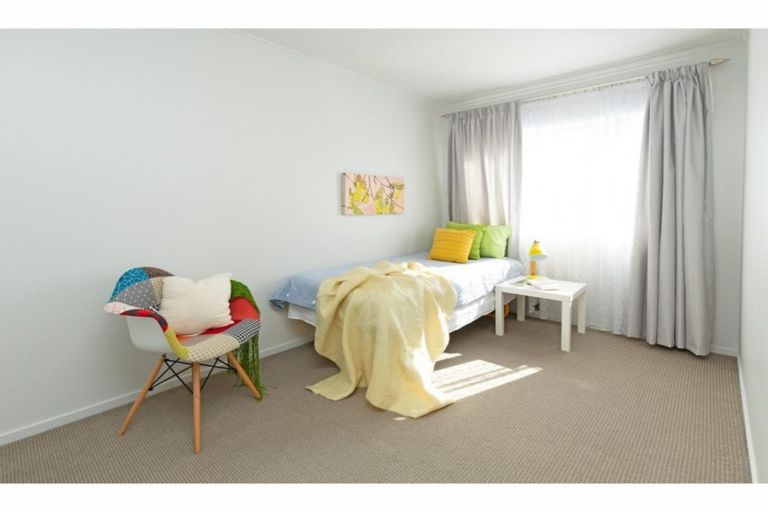 Photo of property in 1/672 Whangaparaoa Road, Stanmore Bay, Whangaparaoa, 0932