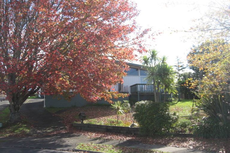 Photo of property in 9 De Thiery Place, Pakuranga Heights, Auckland, 2010